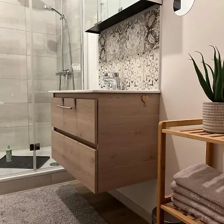 Apartamento Ruhige Monteurwohnung Fuer 4 Personen *